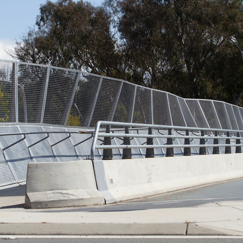 Aranda Bridge Screens